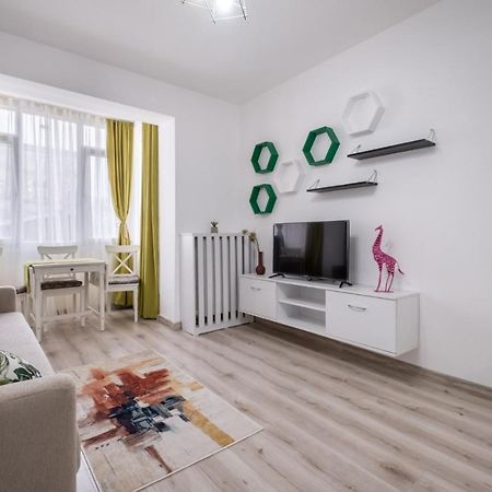 Laroka House Cosy And Modern Apartment Universitate-City Centre Бухарест Екстер'єр фото